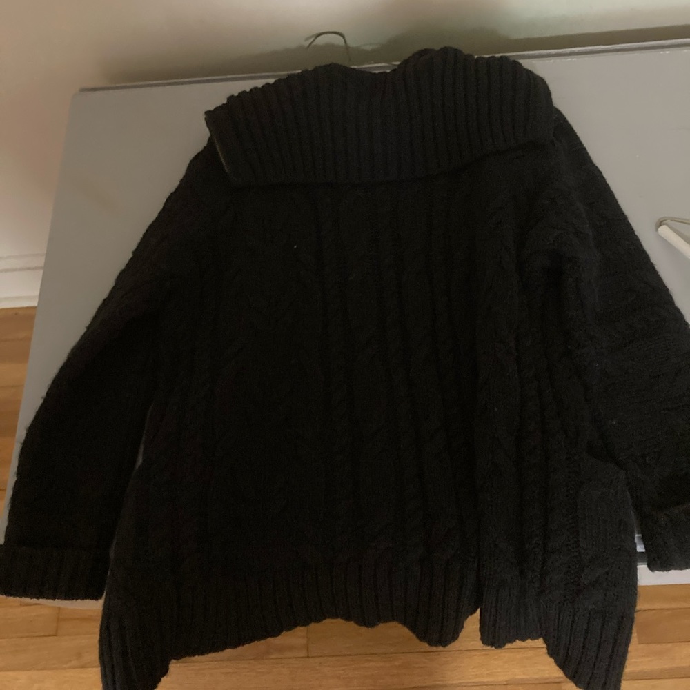 Talbots long warm sweater with pockets!